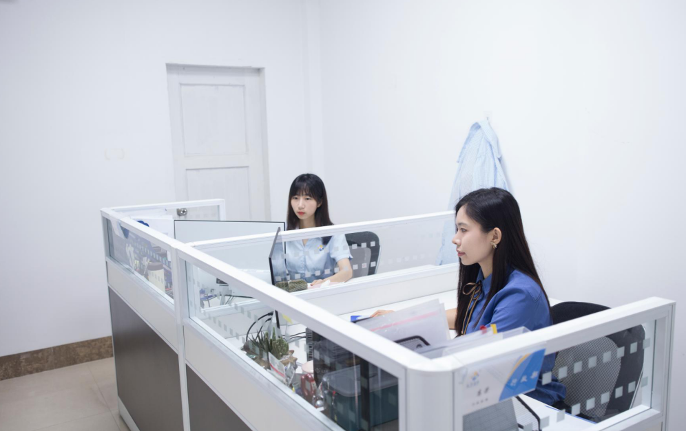 行政、財(cái)務(wù)部